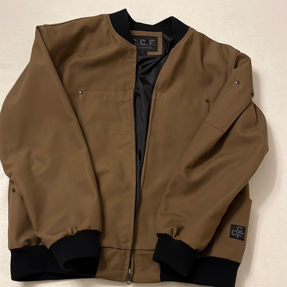 CC Filson jacket men’s brown in size Large